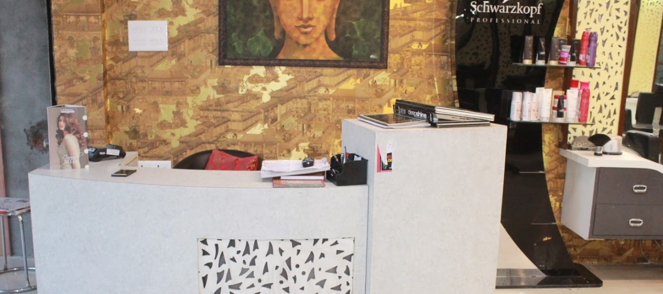 Pavitra's Unisex Salon and Spa