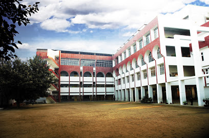 Modern School - Lucknow